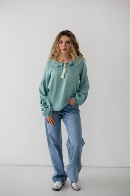 Вишиванка жіноча